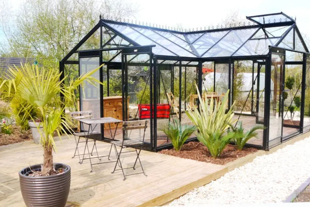 ACD Premium Greenhouse Living Room Sophie – T Shape – 20ft x 15ft