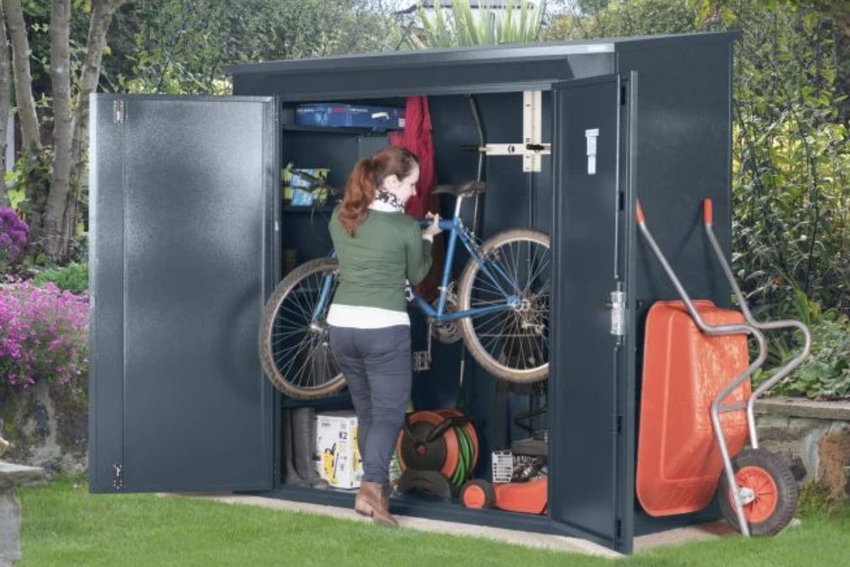 Asgard Trojan Plus 6ft 9"x 3ft 2" Metal Garden and Bike Shed - 5 point locking