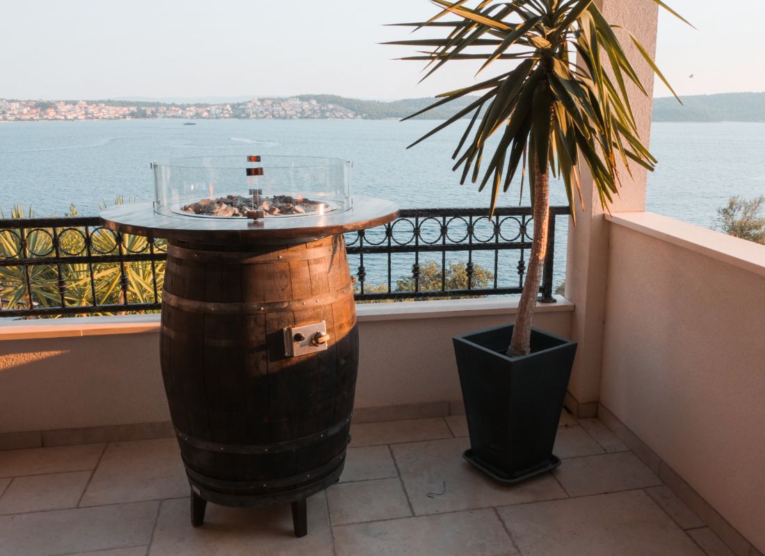 Engasco Boutique Barrel 100cm Fire Table