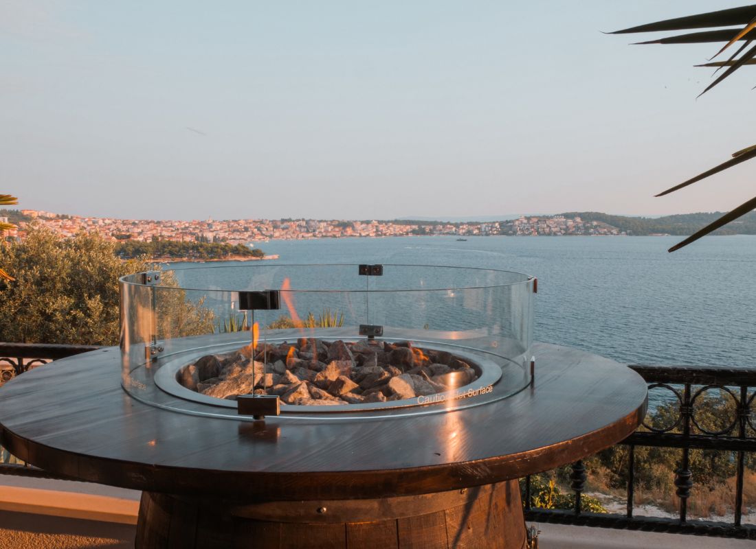 Engasco Boutique Barrel 100cm Fire Table