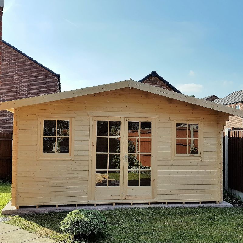 Shire Clipstone 12Gx10 28m Log cabin