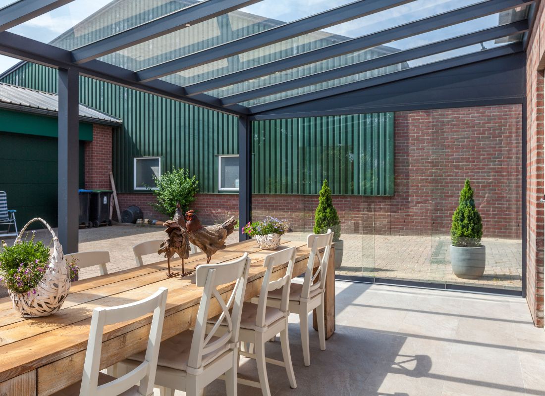 Deponti Pigato Aluminium Veranda with Glass Roof