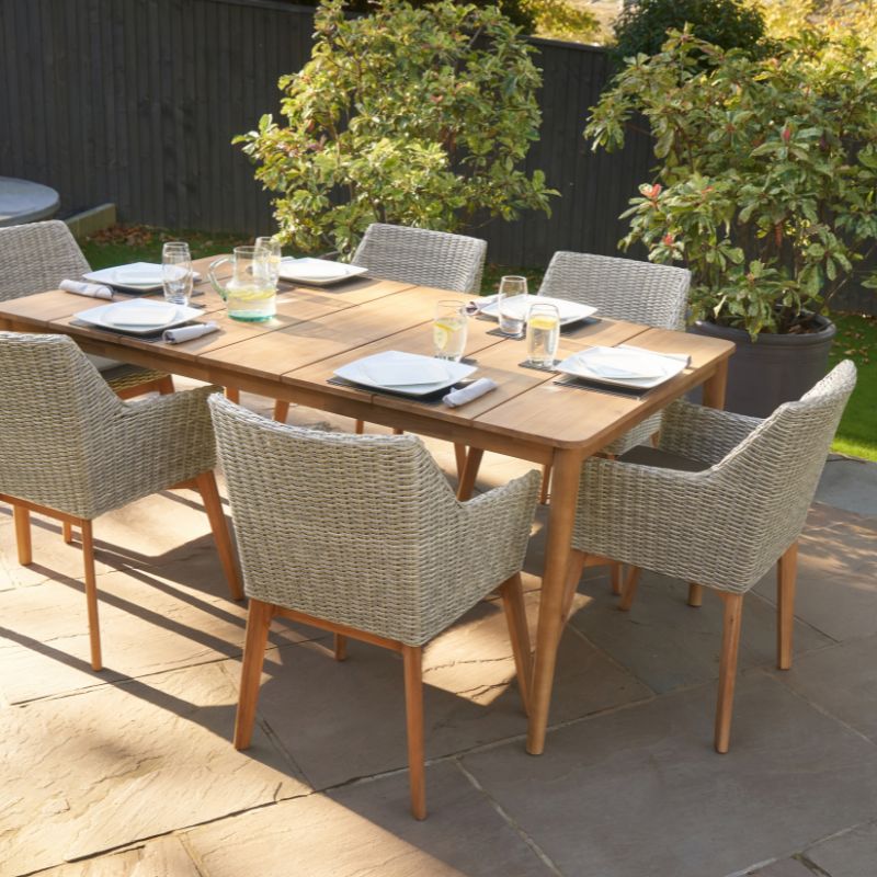 Larissa Light Kubu Grey Outdoor Dining Set