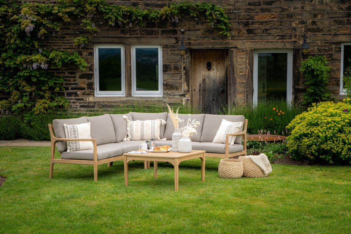 Pacific Lifestyle - Malta Outdoor Corner Seating Set