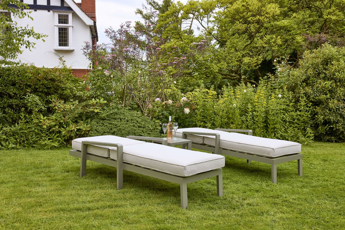 HEX Living Tutbury Footstool Garden Loungers Set with Side Table