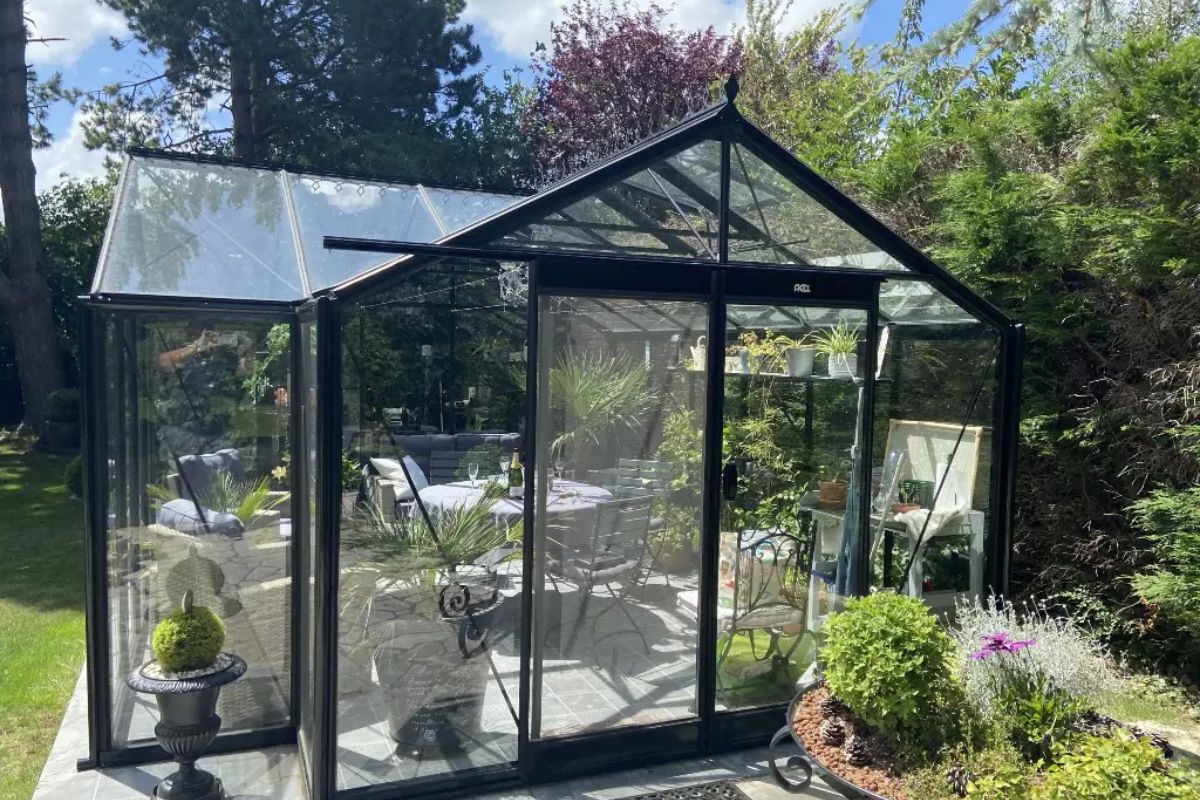 ACD Premium Greenhouse Living Room Héléne – T Shape – 15ft x 12ft

