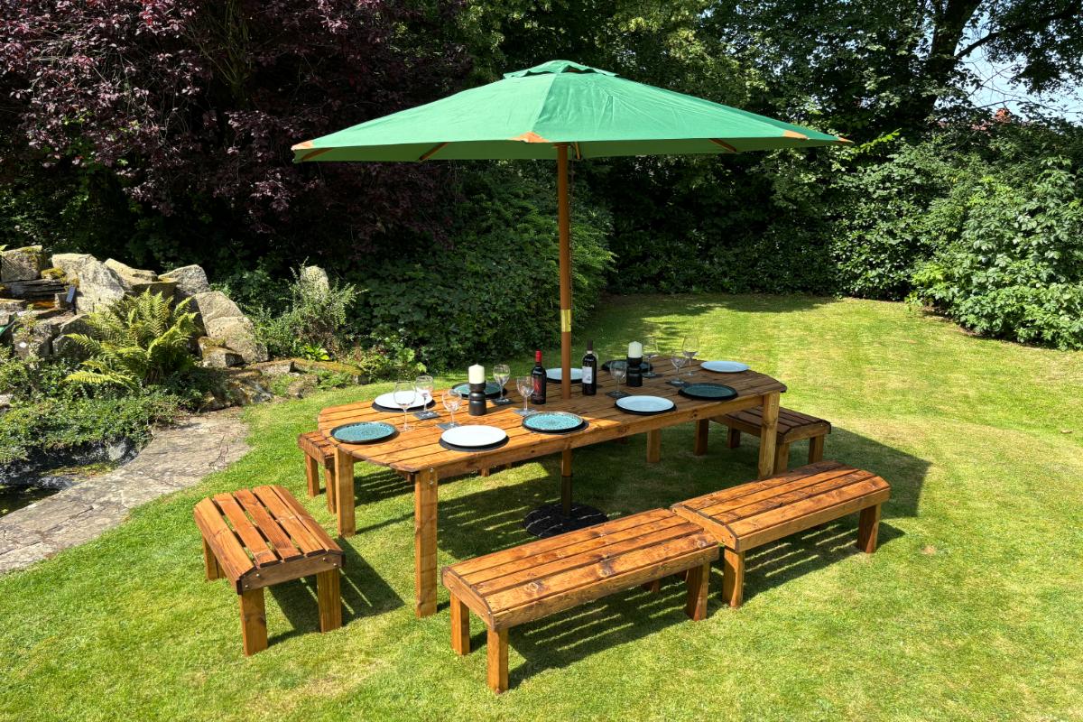 Charles Taylor - Knights Ten Seater Table Set