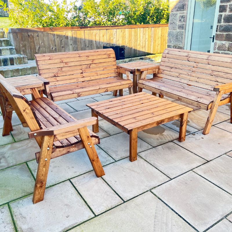 Charles Taylor - Nine Seater Balmoral Deluxe Set